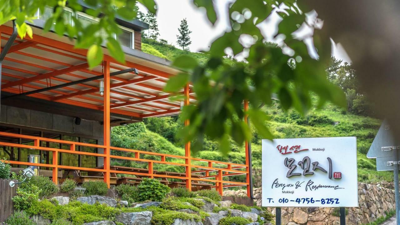 Mokkoji Pension Hadong Esterno foto